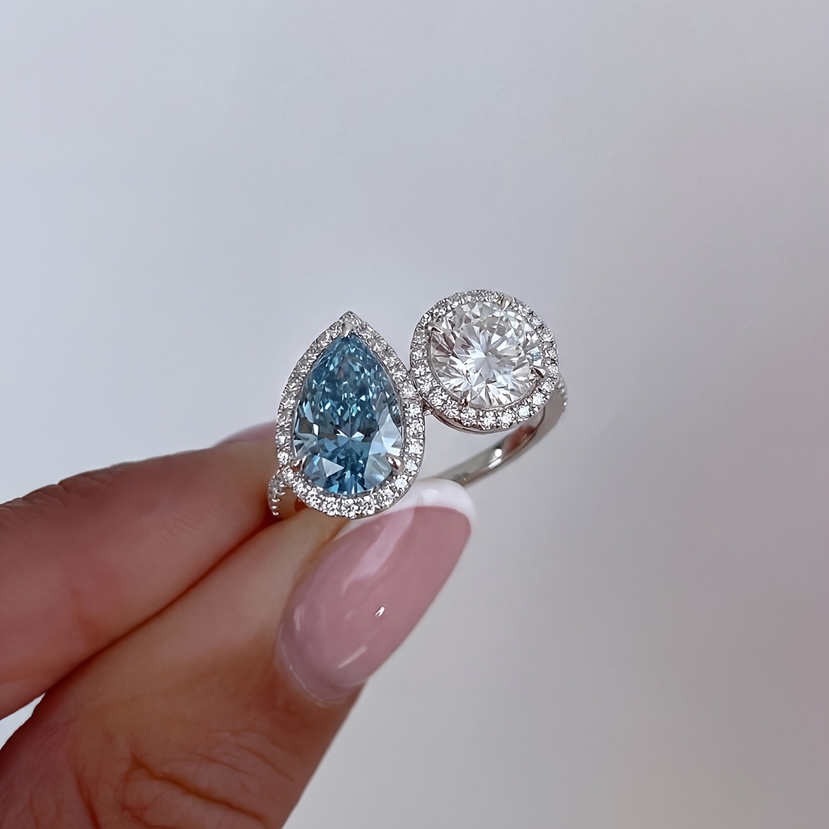 Women's Elegant Pear-Shaped Vintage Ring, Versatile Gift